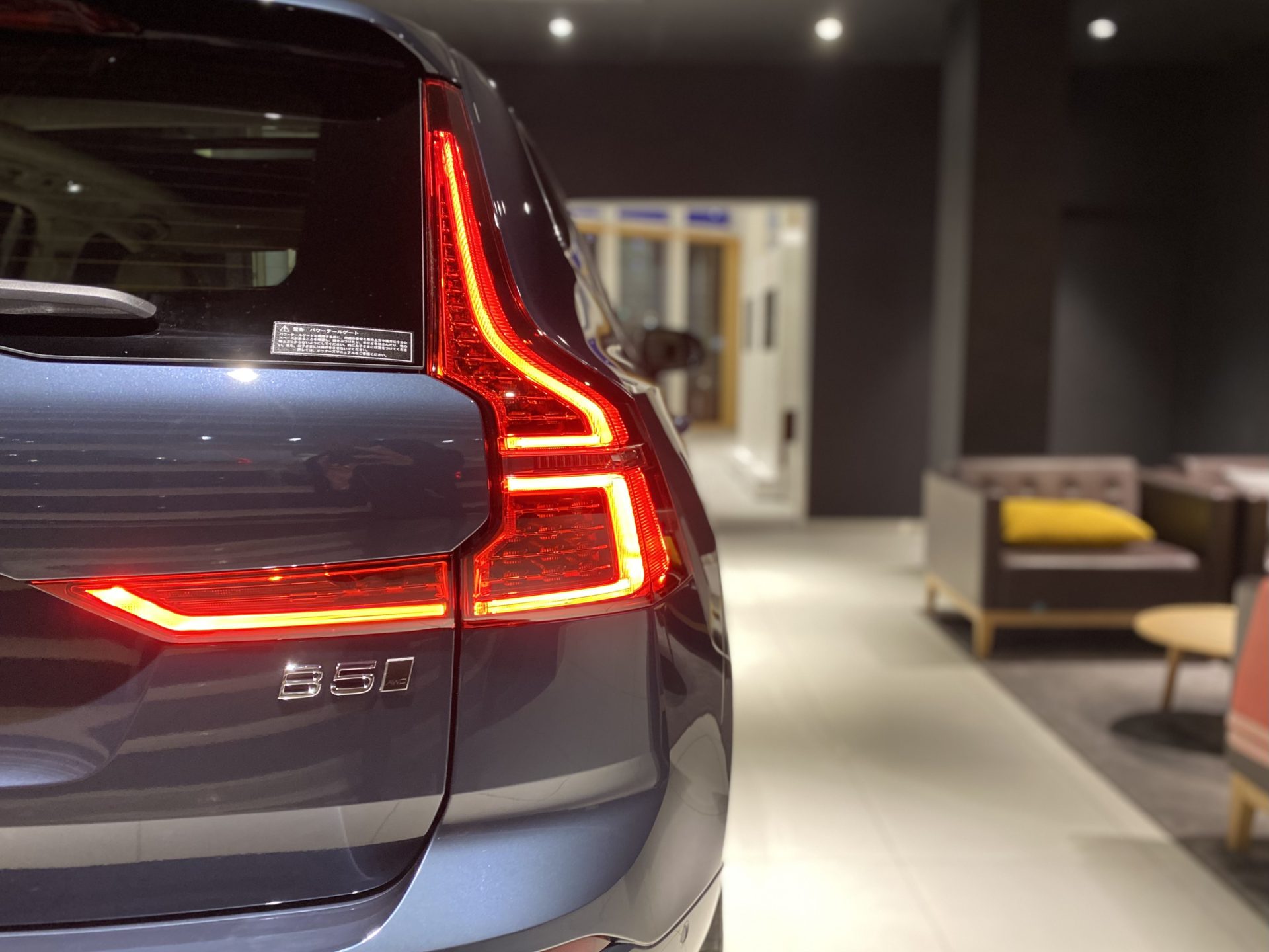 ☆XC60　テールライト 右　美品　2018年 ボルボ 2018-2021 Volvo XC60 Right LED Tail Light Assembly W/Bulbs