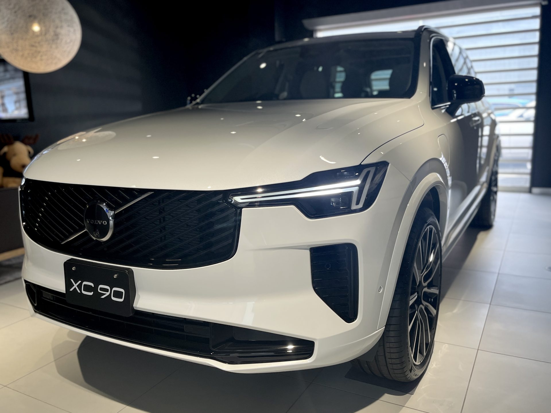 XC90 Ultra T8 AWD Plug-in hybrid | ボルボ・カー 東名横浜