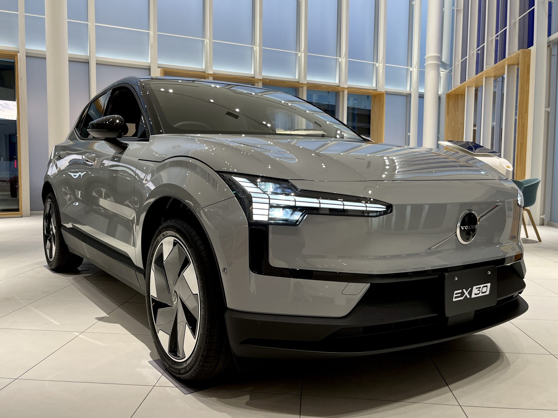 EX30 Ultra Single Motor Extended Range